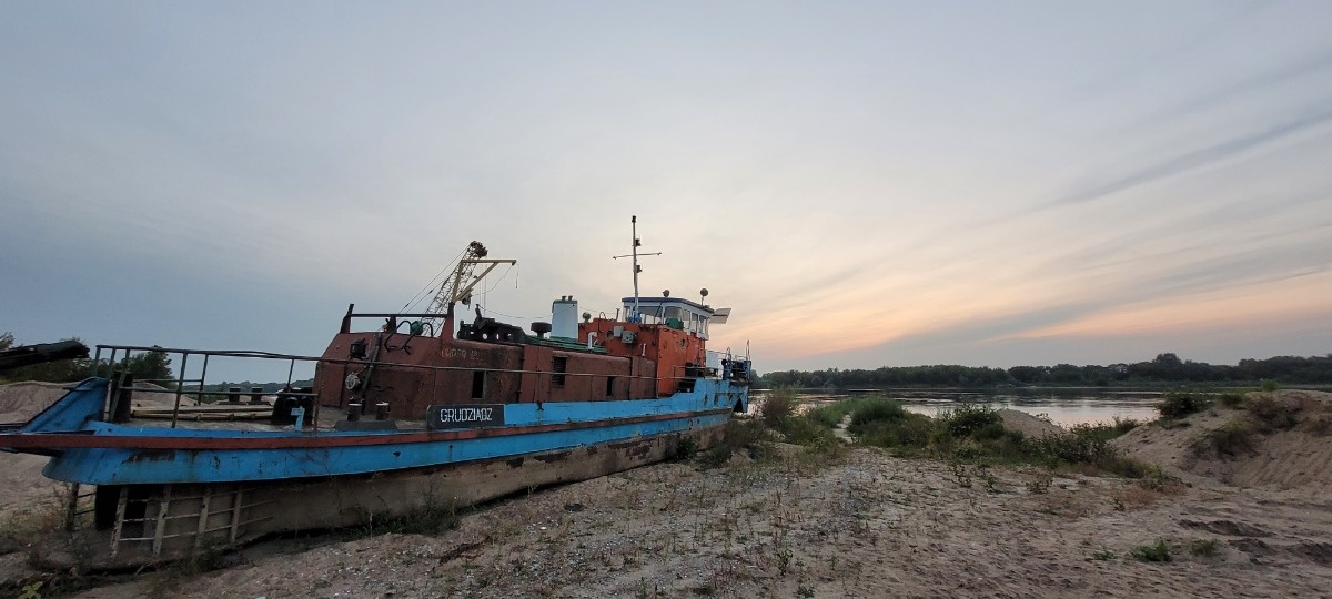 27913366-d8e0-494b-ba40-a60f8d6f56dc