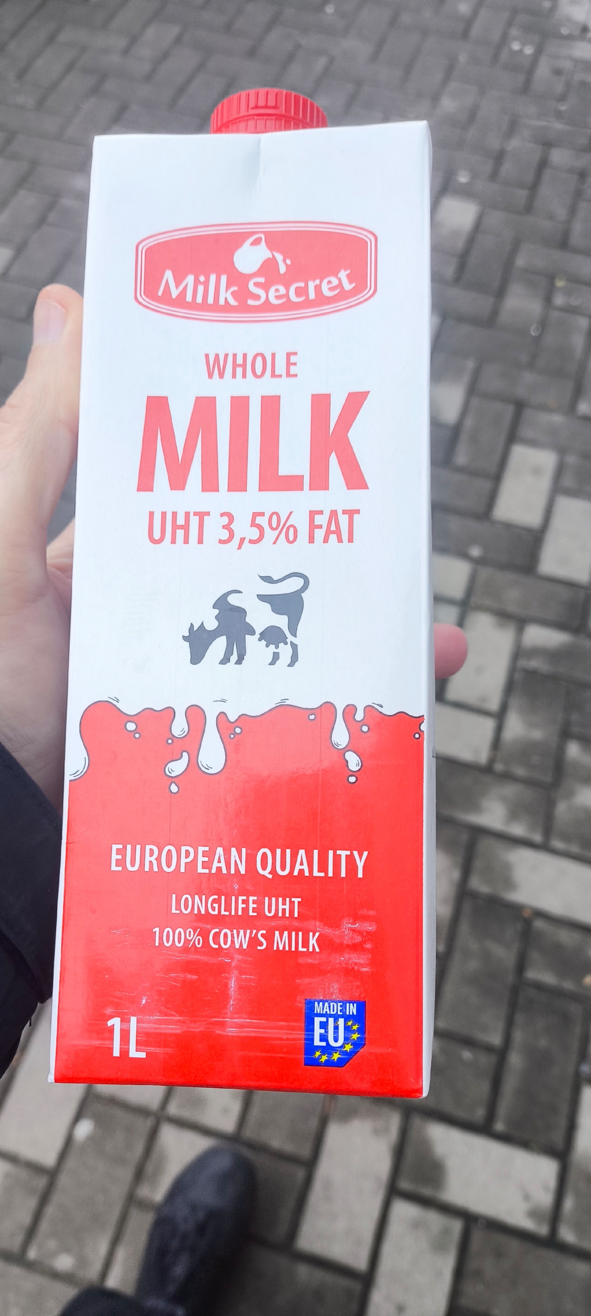 c1dbeb40-f043-40e7-bc9d-cf60d82161f1