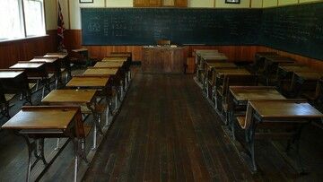 USA. W Kalifornii uczniowie będą musieli nosić maseczki wbrew zaleceniom władz federalnych