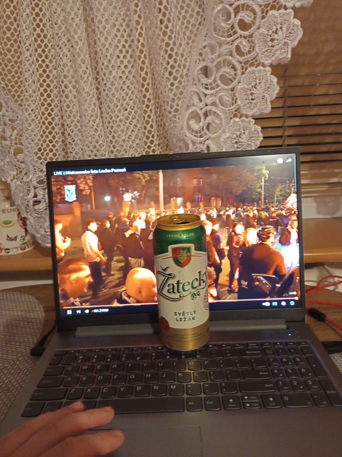 9ccba18b-637a-40de-95d9-705975ebe15d