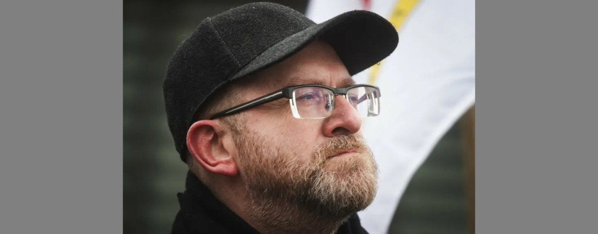 Kobra namiesza w polityce? Powstaje nowa partia, konkurencja dla Konfederacji