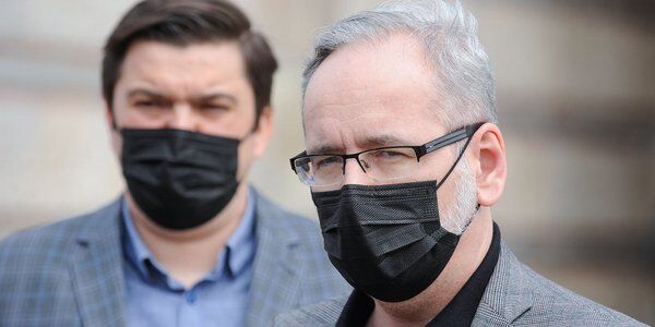 Niedzielski: Mamy narzędzia do przejścia przez IV falę bez obostrzeń