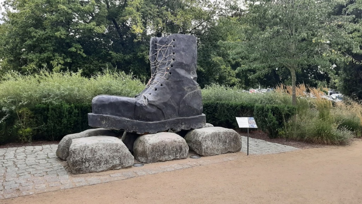 44fdda30-539c-43c3-b72c-9d8565f74d55