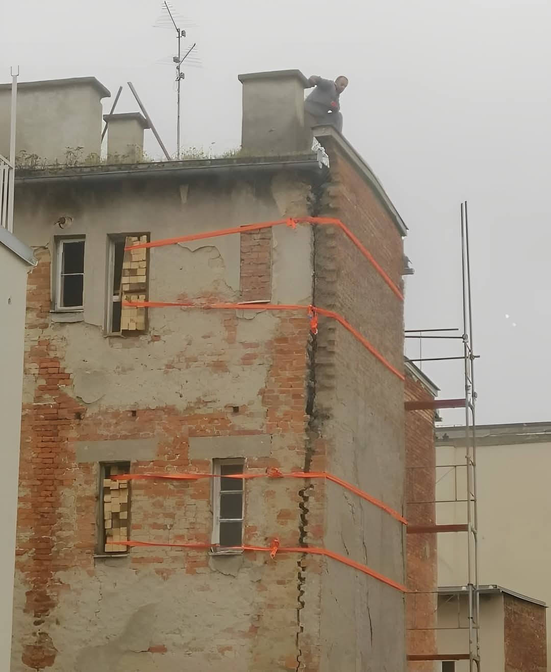 37a4d6e5-57f8-4e7e-b1f3-cbb4d4bb3c18