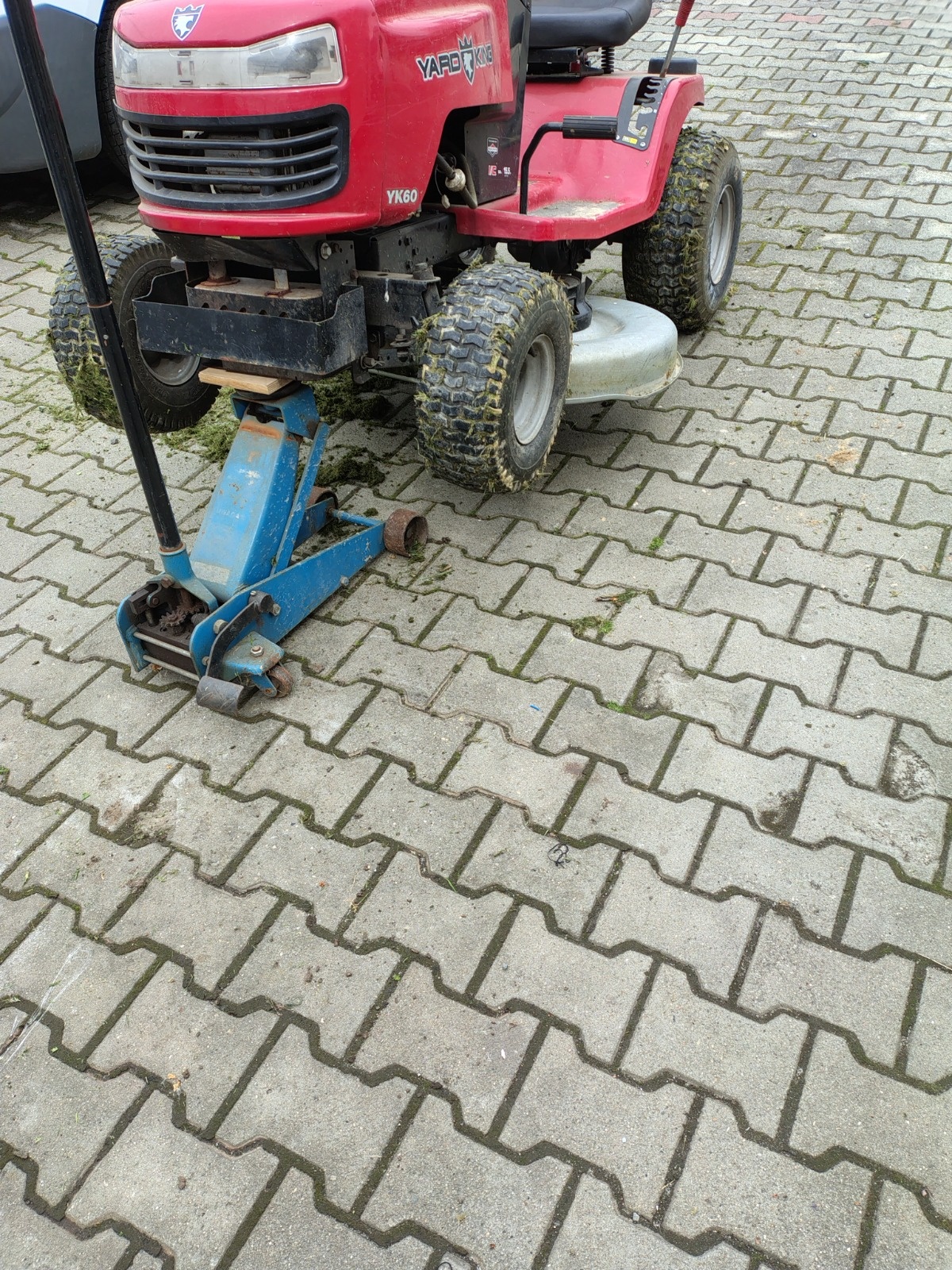 237b26fc-f4a3-4366-ab7e-77ce510828d5