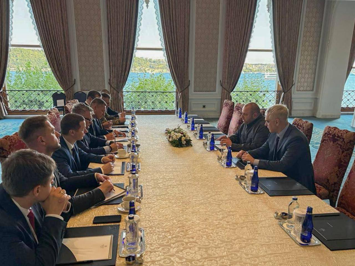 f6f1eff8-e1dc-4d07-b7bc-17502b7cd16c