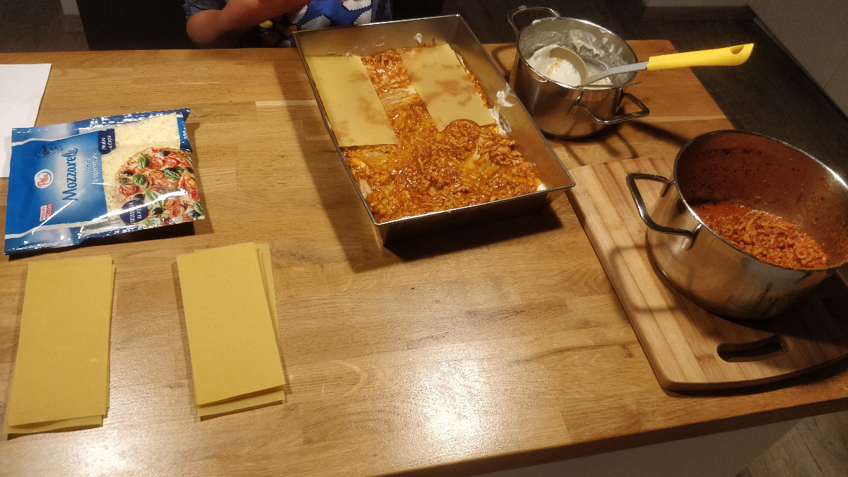 af004104-a1a3-4294-a540-be8a1579606e