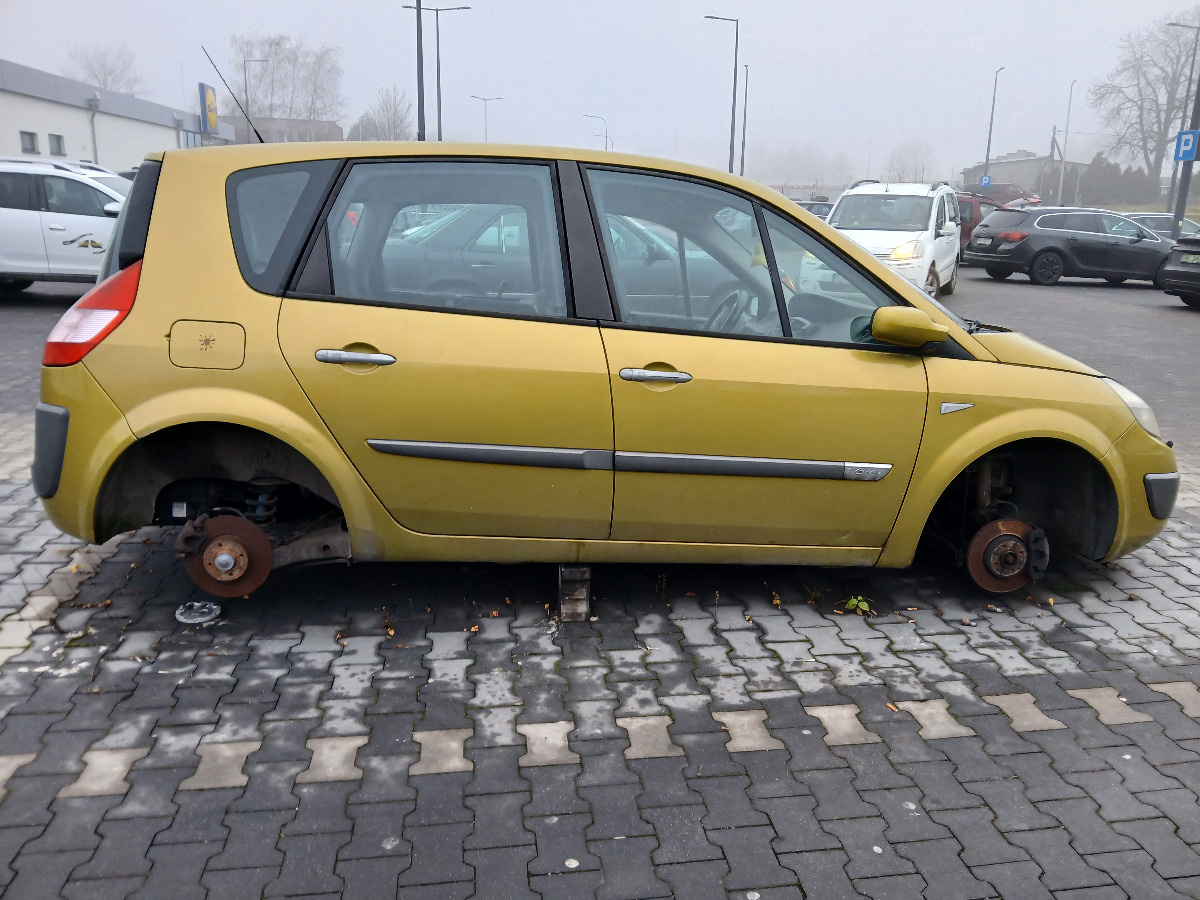 21fea6db-e198-4192-9db6-6ba0b783c20e