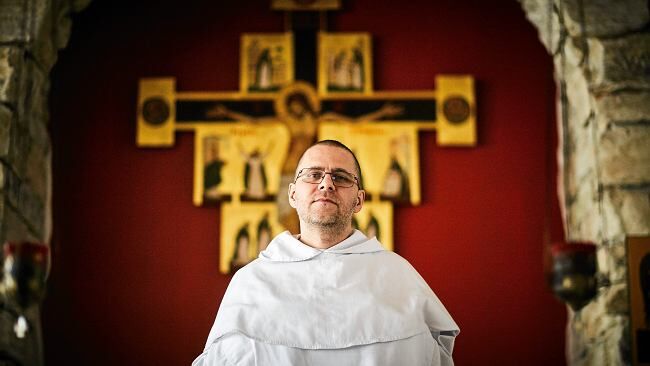 "Nie ma zmiłowanka". Ojciec Gużyński o molestowaniu małoletnich przez duchownych