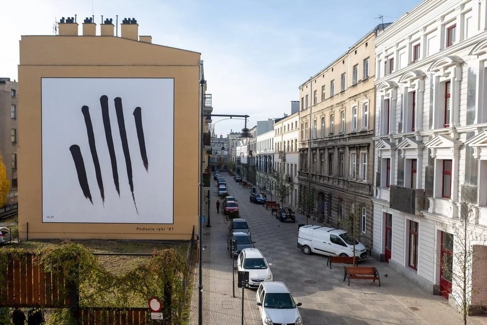 d3524509-dfb8-4637-bb50-be40aa4e0825