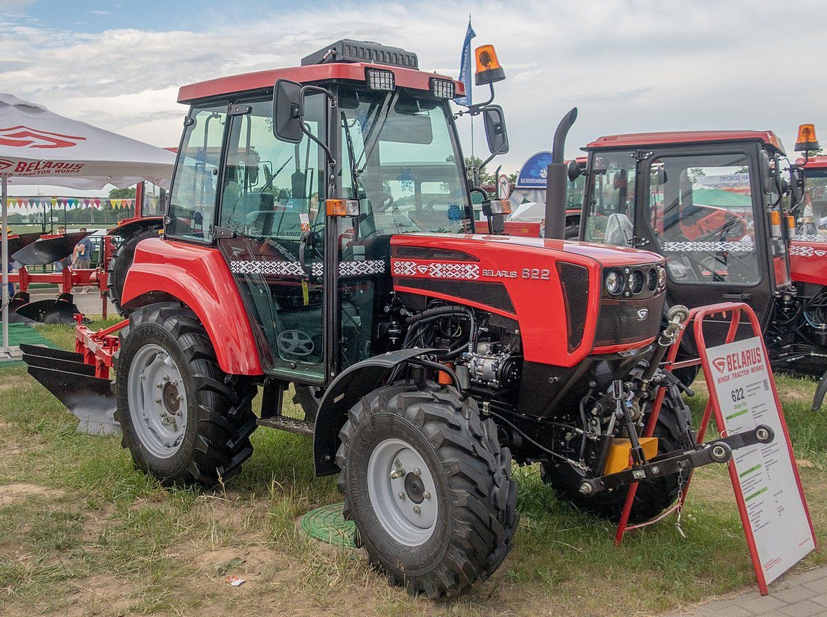 Nielegalne traktory z Białorusi zalały Polskę. "Zostaliśmy zignorowani"