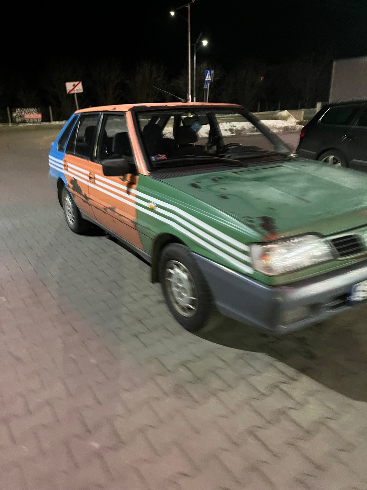 e6089464-993c-4854-8cff-2e4e2b035996