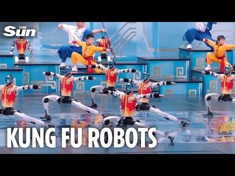 Chińskie roboty w pokazie Kung Fu z okazji Chińskiego Nowego Roku