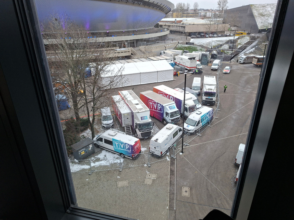 3b947661-7113-4deb-bf58-e4d4c0a8821e