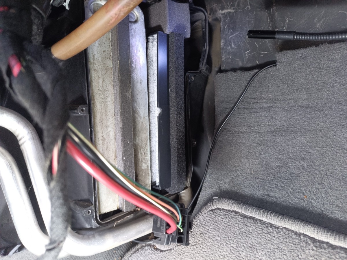 036aa34a-7cc3-4151-a799-758b86f3c9c1