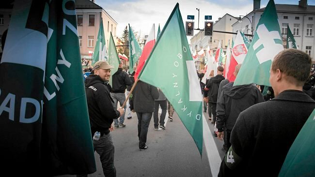 Sąd: Rok więzienia dla działacza ONR za wznoszenie nienawistnych haseł na marszu w Białymstoku