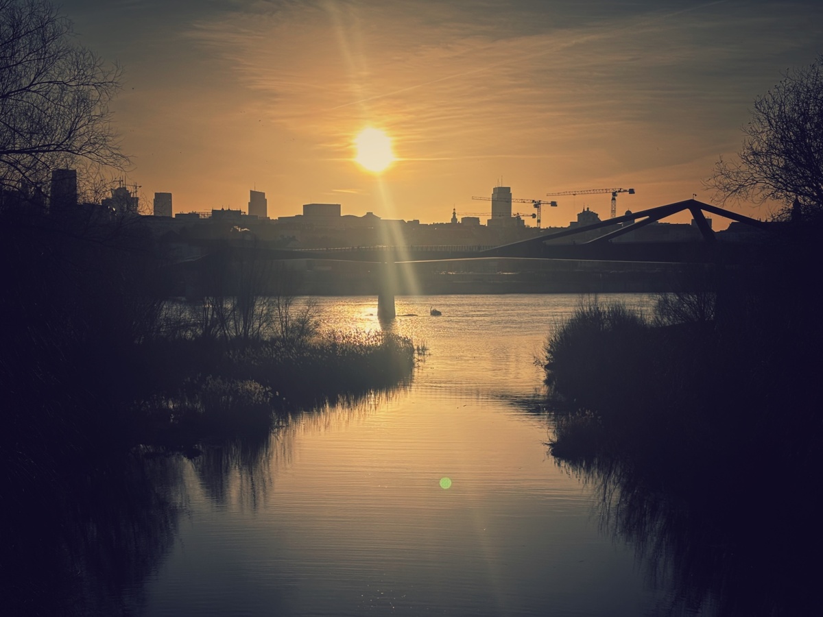 caa7eb35-2311-4490-a53a-2dd7d6c3a563