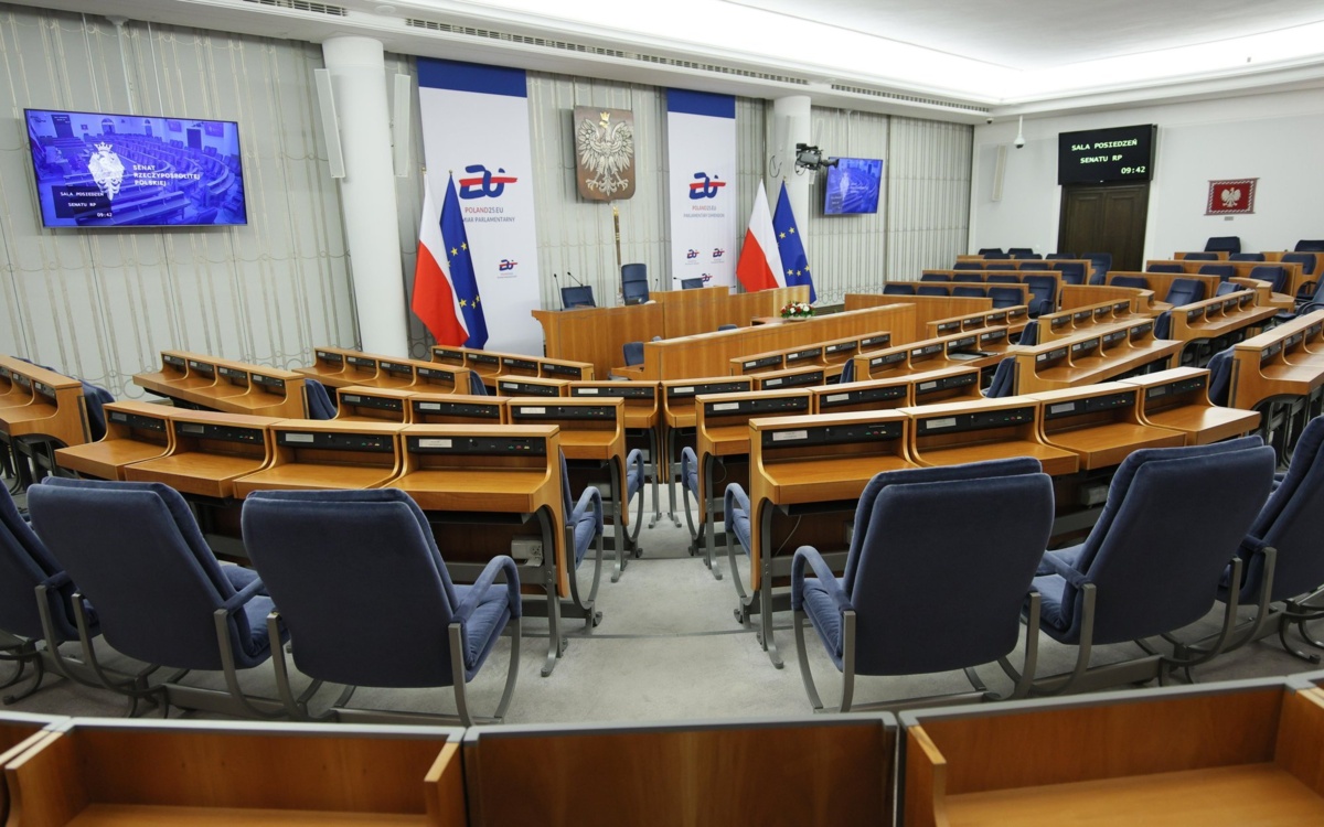 Senat szaleje na zakupach. Pół miliona na gadżety