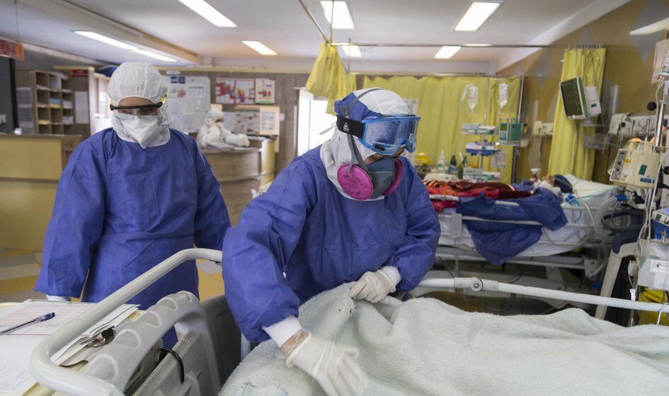 Europa zaostrza restrykcje. Kolejne kraje wprowadzają certyfikaty covidowe