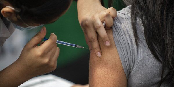 Włochy nie będą podawać czwartej dawki szczepionki przeciw COVID-19