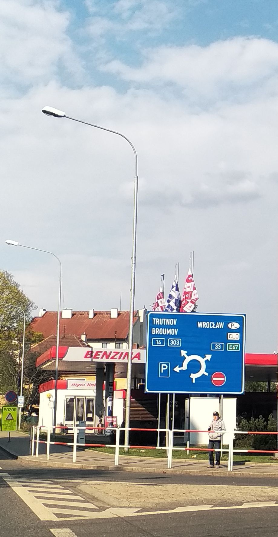 6be2159e-7e91-42b9-9562-299f0cdea4be