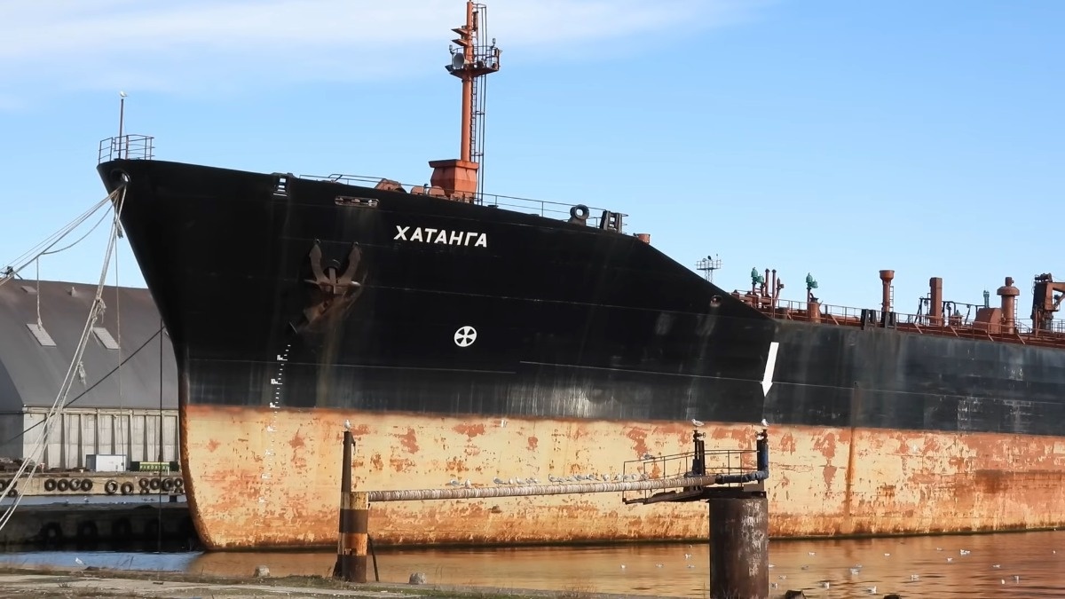 „Khatanga” opuszcza Gdynię. Port domaga się odszkodowania