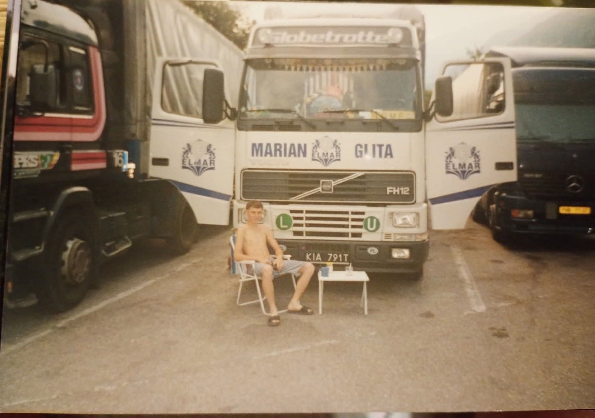 903ab5a0-ef85-46ed-bd57-10ac203b9552