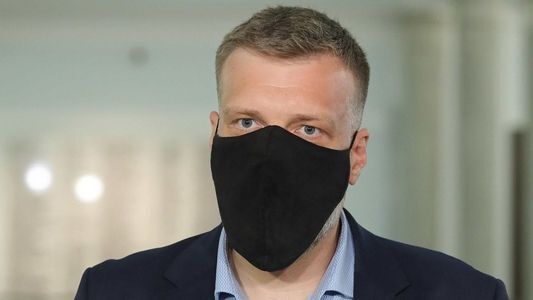 Zandberg: Czarnek chciałby być ojcem całego narodu