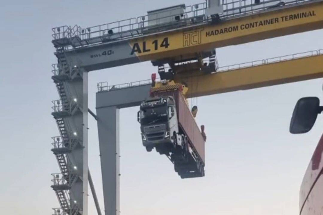 f28349e9-bf16-4895-95ee-438cd1a7ea7c