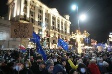 Warszawa. Protest przeciwko ustawie medialnej