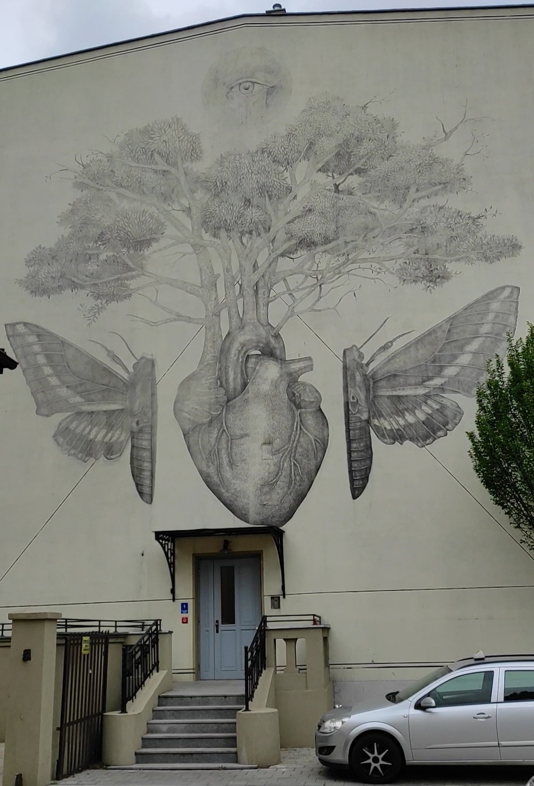 9542d6b6-a0eb-42a7-9395-7b768630dfcc