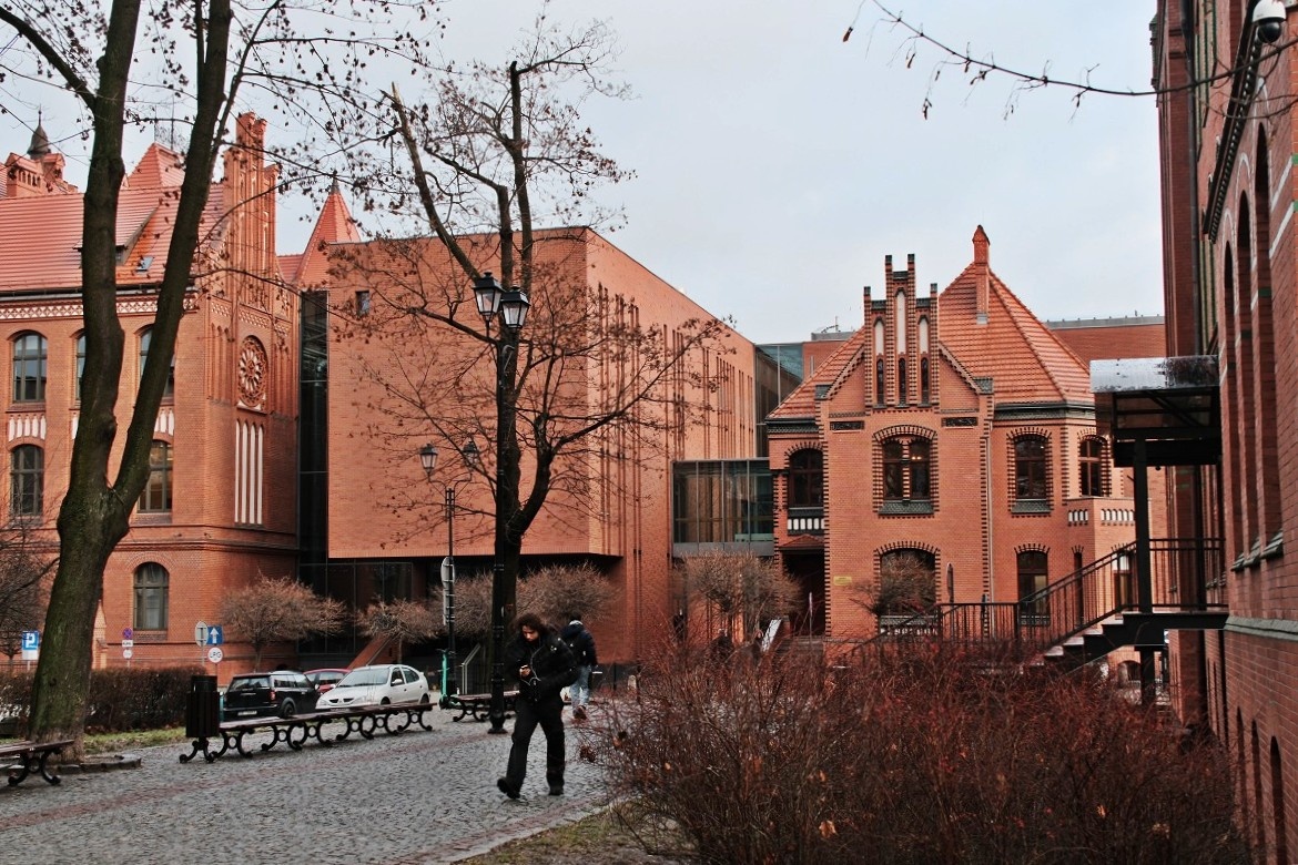 Akademia Muzyczna Katowice, styczniowe kadry fot. Piotr Witowski / Urokliwy Śląsk / Śląsk Jest Prze Śliczny