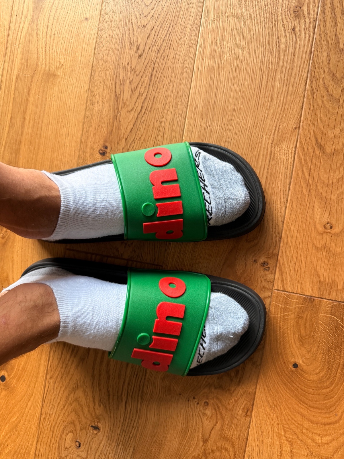 fef6a708-9809-47b0-930c-3d81efd9fbf8