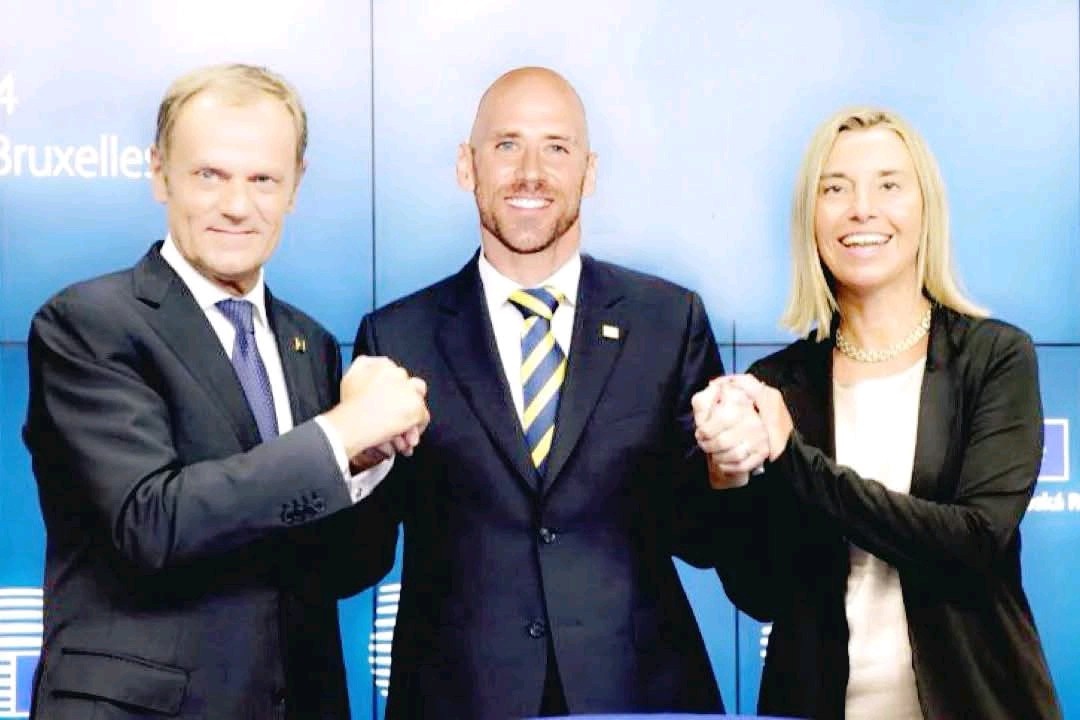 59bb2650-6df4-475b-8781-38f2a7867c23