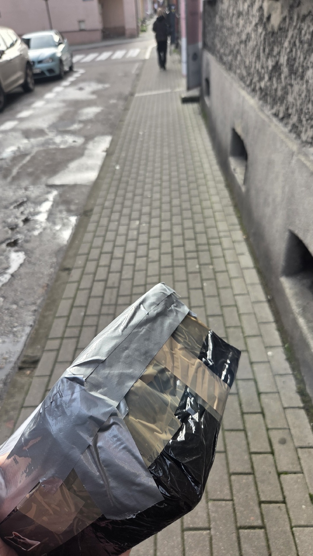 91fb3fc0-2cec-4845-b3ab-f46d28bd3355