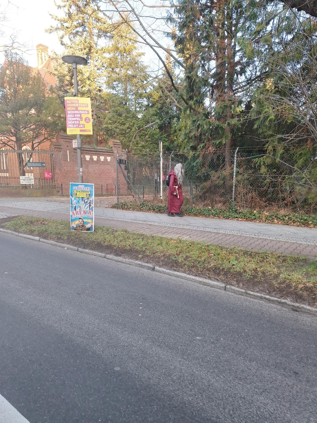 df232279-b87b-4f64-a3d3-bdc8f1e78eb1