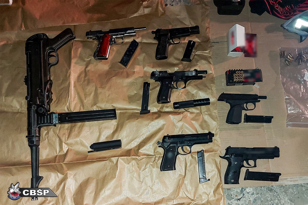 CBŚP: 23 osoby zatrzymane w czterech krajach dzięki współpracy międzynarodowej