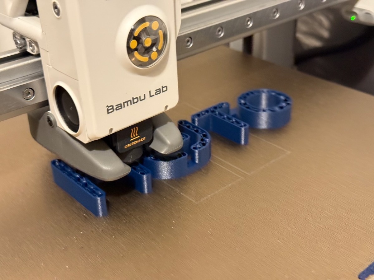 2cb0d215-59e3-4503-925a-27a88ea4264f