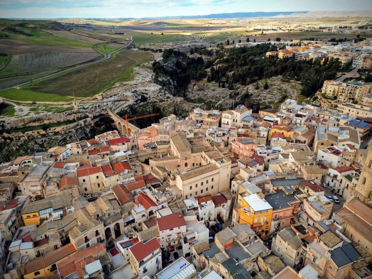 e9b6b46d-2cd7-4deb-b6a7-5381529827f0