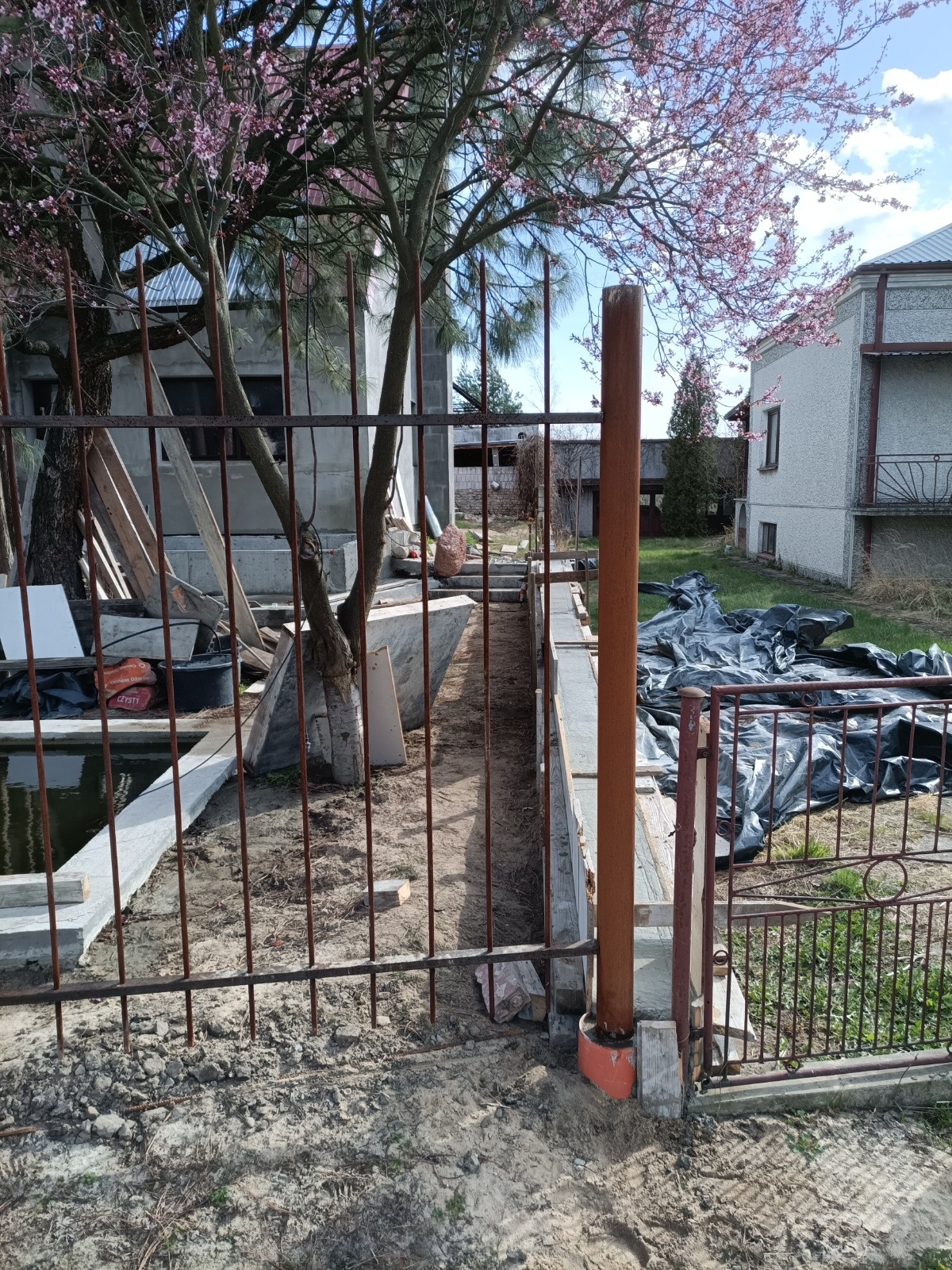 d90d3f2e-0943-4667-9dac-dee9473bf9be