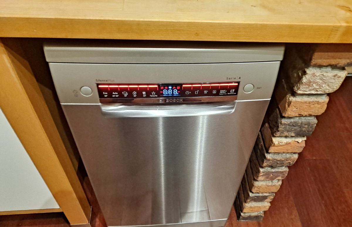 b4aff8e2-2c65-4d62-a9c2-233151298820