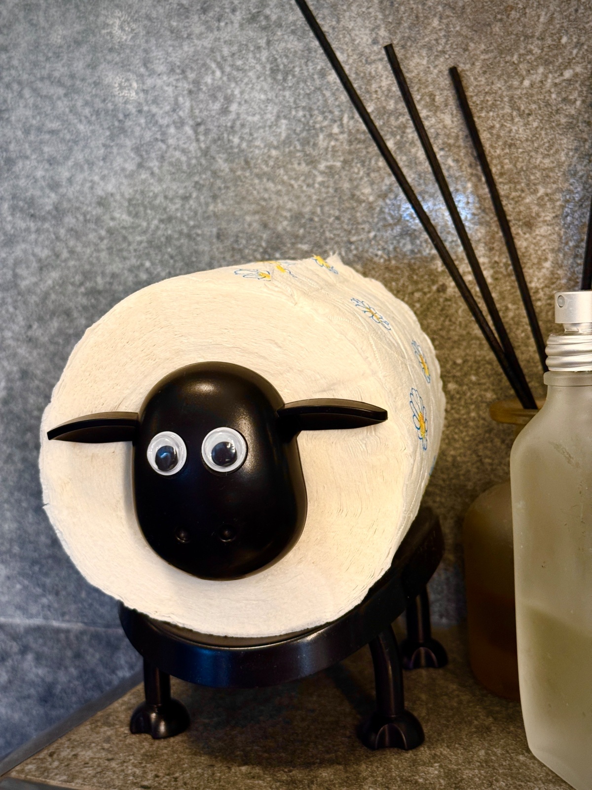 023be8cb-912e-4ada-947b-227252496a08