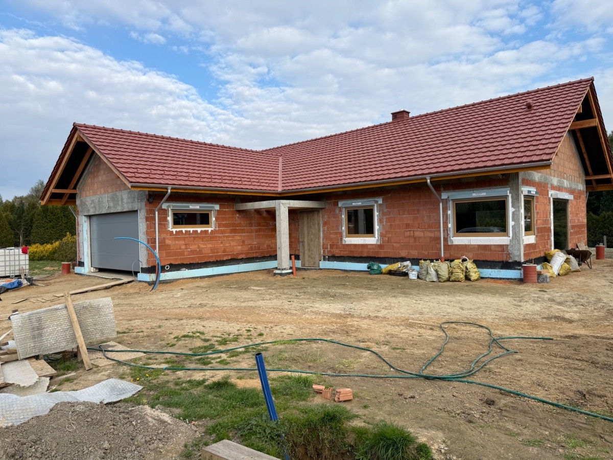 f81b4c95-8988-4731-81d3-58ae578f69b6