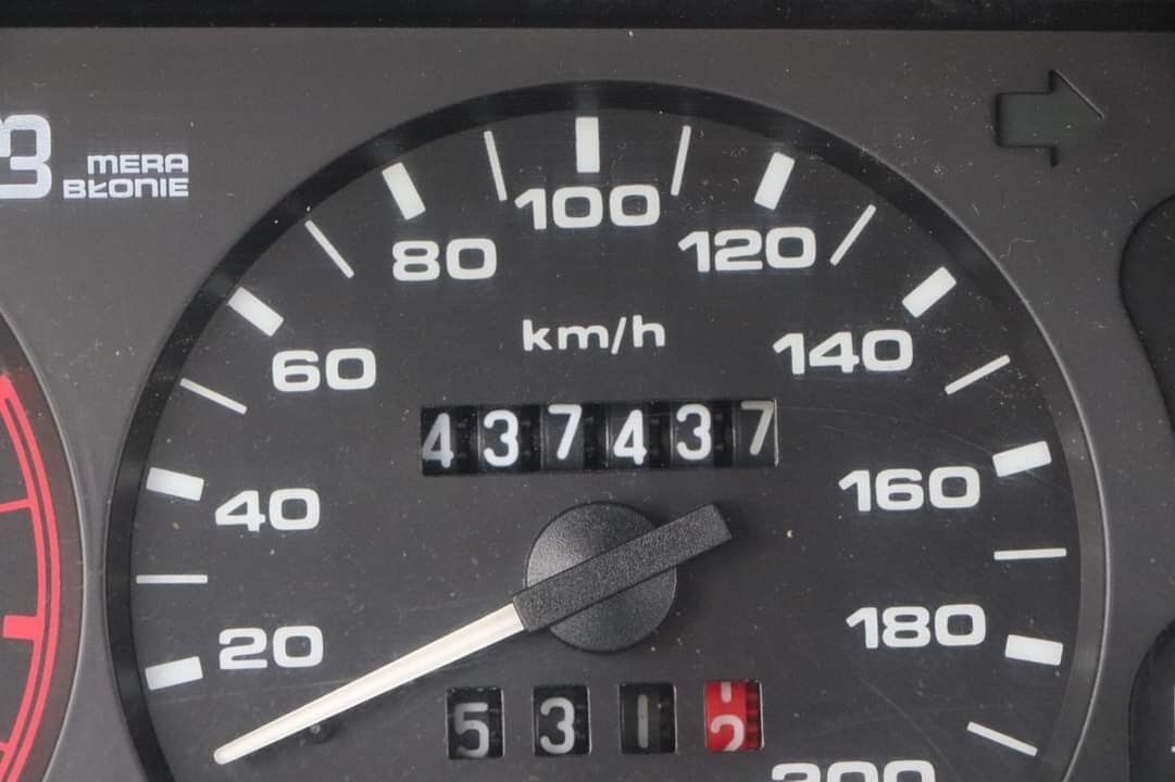 a62777e2-13ea-4c28-b7e7-ded9e23ee8f2