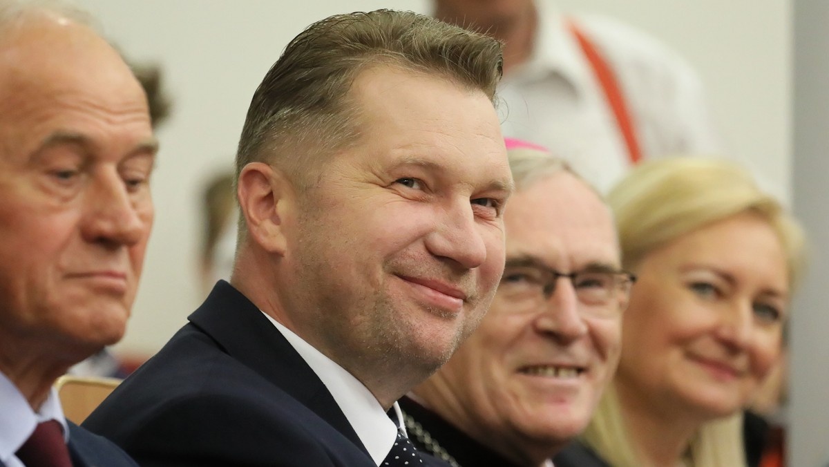 fc0cd60d-fe26-47b6-8c55-c66c3664e30b