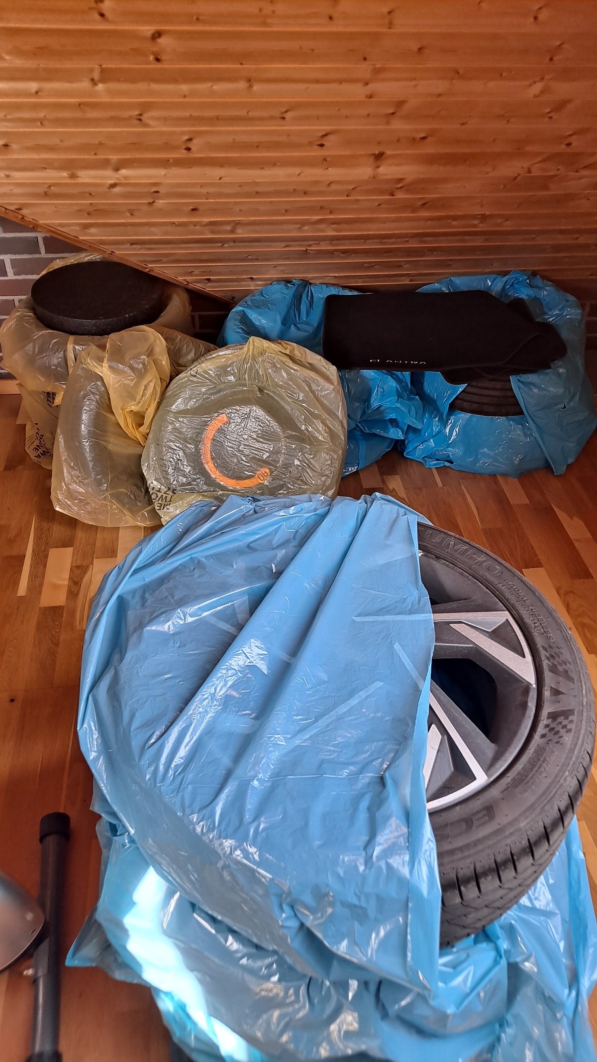 c5aabe3e-bac0-4bcf-a4d2-caf3978360c5