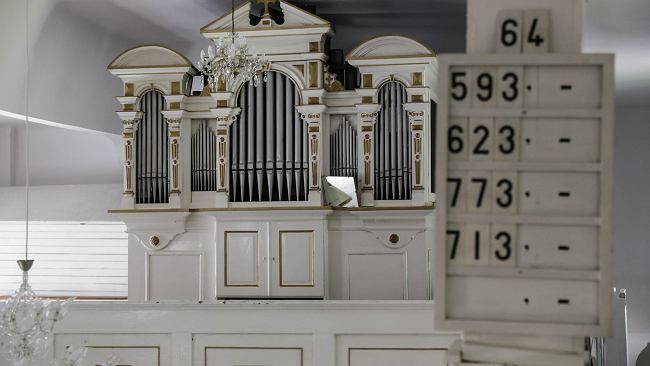 Przełomowa decyzja w polskim Kościele Ewangelicko-Augsburskim. Tak dla ordynacji kobiet na księży