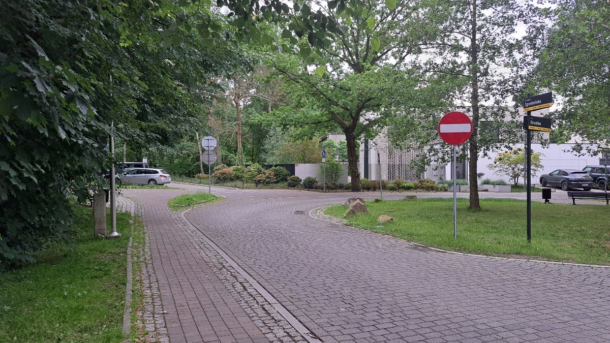 c14898b7-9b28-4616-a3ad-77f1e9a70279