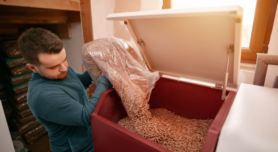 Miał być zielonym paliwem, a truje bardziej niż węgiel. Rząd całkowicie zmienia normy
