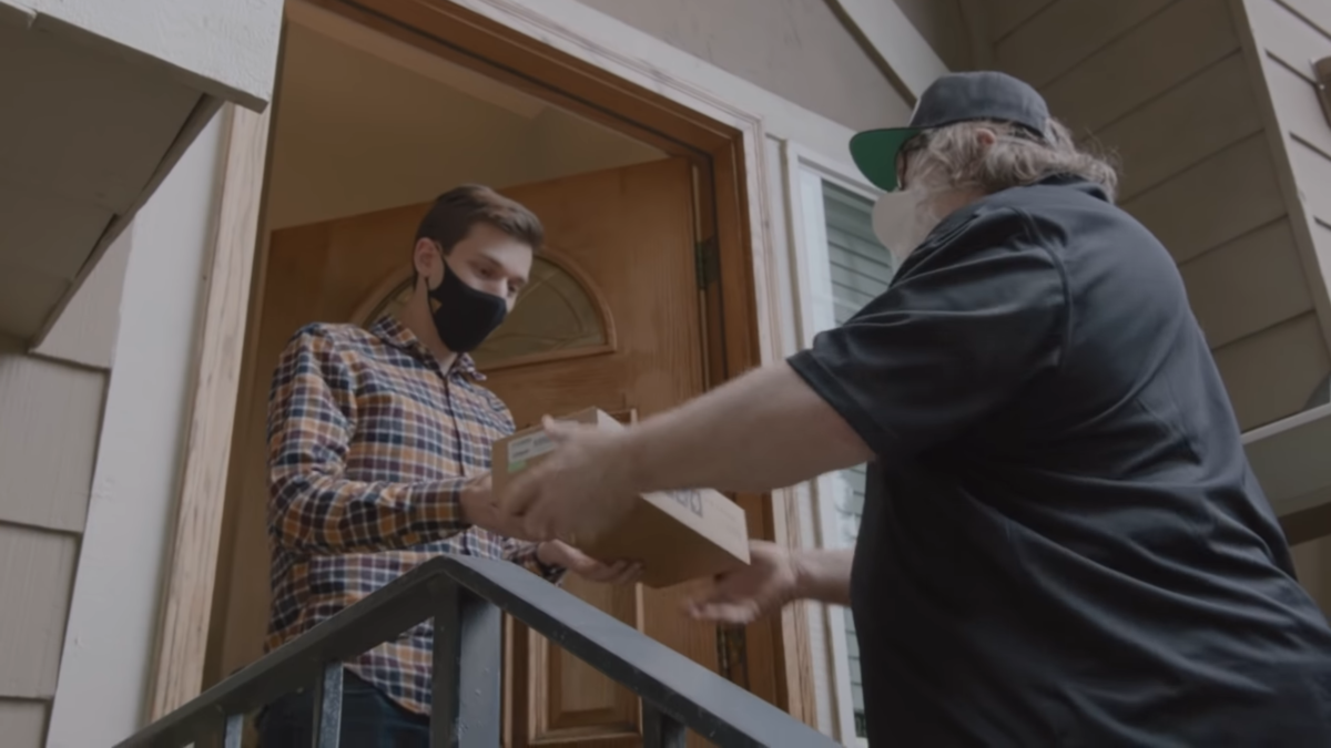 Gabe Newell zaskoczył graczy i... osobiście dostarczał urządzenia Steam Deck